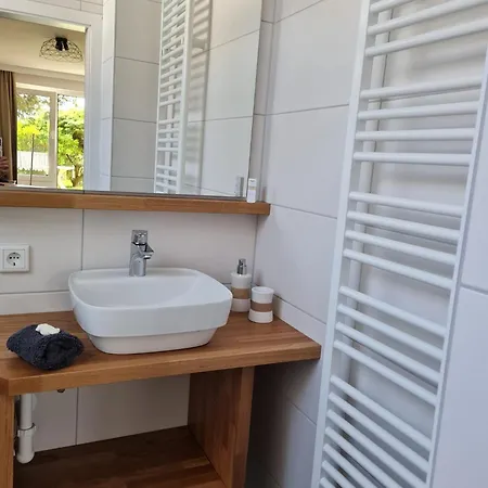 Apartman Naase App 4 *