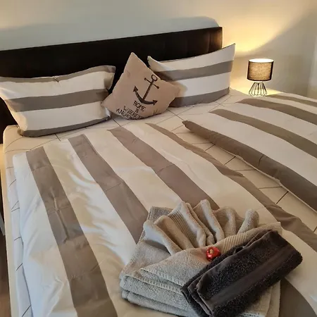 Apartman Naase App 4 *